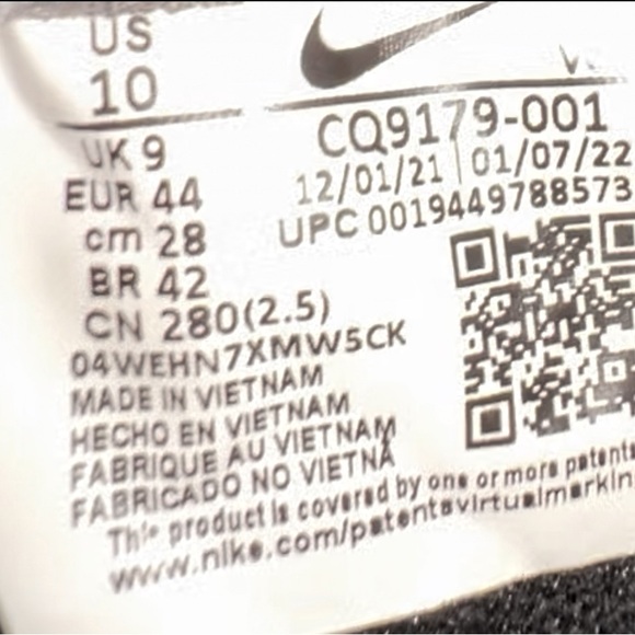 Men’s size 10 Nike sneakers like new - Picture 9 of 9